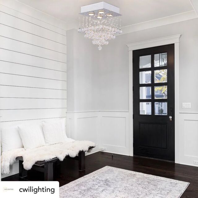 Jazzing up a foyer is a breeze with a cascading piece from the Square collection by @cwilighting • Offering levels of sparkle and shine from top to bottom, this piece leaves zero room for disappointment ✨

.
.
.
.
.
#distinctivelighting #lighting #lightingstore #lightingdesign #lightingshowrooms #lightingfixtures #lightingideas #home #homerenovation #homestyling #homeinspo #homedecor #homedesign #homeinterior #instahome #interiorstyling #design #decor #decortips #interiordecorating #interiordesign #hgtv #designtips #hometips #showroom #stcatharines #niagarafalls #fonthill 
.
.
.
Posted @withregram