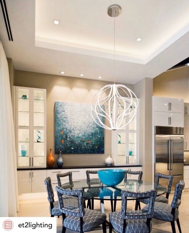 This pendant is the cherry on top of a stunning and chic dining area.⁣ 🍒 
. . . ⁣
Lighting: The Aura Pendant⁣ by @et2lighting 
Showroom: @wilsonlighting⁣

.
.

#distinctivelighting #lighting #lightingstore #lightingdesign #lightingshowrooms #lightingfixtures #lightingideas #home #homerenovation #homestyling #homeinspo #homedecor #homedesign #homeinterior #instahome #interiorstyling #design #decor #decortips #interiordecorating #interiordesign #hgtv #designtips #hometips #showroom #stcatharines #niagarafalls #fonthill 

.
.
.
Posted @withregram
