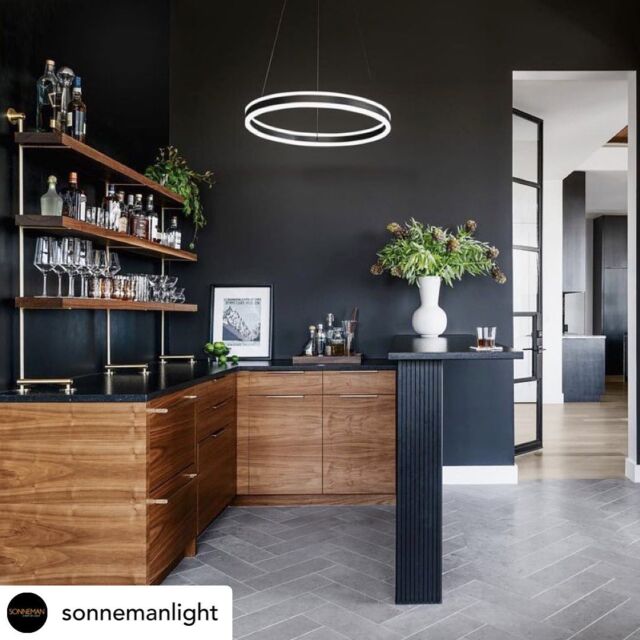 This Double Corona Pendant by @sonnemanlight in Satin Black was a great selection for this home bar. From the black leather walls to the walnut shelving unit, this interior provides a modern yet classic feel.

Designer: @lauraburtoninteriors 
📸: @anindoorlady 

.
.

#distinctivelighting #lighting #lightingstore #lightingdesign #lightingshowrooms #lightingfixtures #lightingideas #home #homerenovation #homestyling #homeinspo #homedecor #homedesign #homeinterior #instahome #interiorstyling #design #decor #decortips #interiordecorating #interiordesign #hgtv #designtips #hometips #showroom #stcatharines #niagarafalls #fonthill 

.
.
.
Posted @withregram