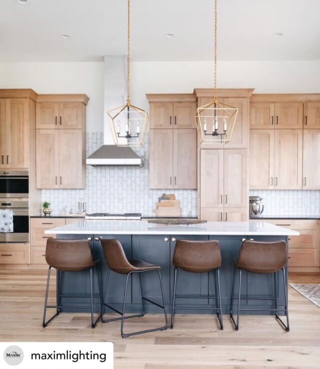 Spectacular! What types of pendants do you think compliment a kitchen best?⁣⁣
. . .⁣
Lighting: The Abode⁣ by @maximlighting 
Photo Credit: @circleabuilders⁣

.
.

#distinctivelighting #lighting #lightingstore #lightingdesign #lightingshowrooms #lightingfixtures #lightingideas #home #homerenovation #homestyling #homeinspo #homedecor #homedesign #homeinterior #instahome #interiorstyling #design #decor #decortips #interiordecorating #interiordesign #hgtv #designtips #hometips #showroom #stcatharines #niagarafalls #fonthill 

.
.
.
Posted @withregram
