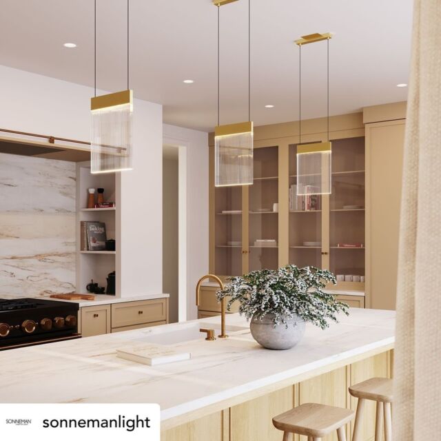 Anchor one of the most versatile and functional spaces at home with contemporary modern lighting. ​
​
Feature: V Panels, Hemisphere, Thin-Line Pendants​ by Sonneman Lights 
.
.

#distinctivelighting #lighting #lightingstore #lightingdesign #lightingshowrooms #lightingfixtures #lightingideas #home #homerenovation #homestyling #homeinspo #homedecor #homedesign #homeinterior #instahome #interiorstyling #design #decor #decortips #interiordecorating #interiordesign #hgtv #designtips #hometips #showroom #stcatharines #niagarafalls #fonthill